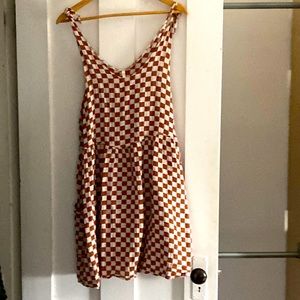Scoop neck brown & cream checked dress (with pockets).